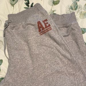 American Eagle Gray Sweat pants